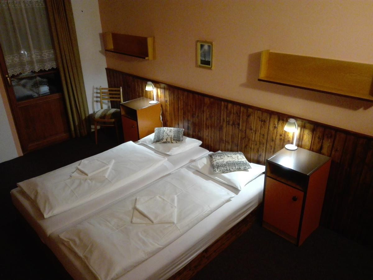 Rodinny "Hotel U Mustku" Desná Rum bild