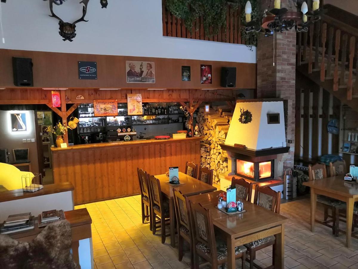 Rodinny "Hotel U Mustku" Desná Exteriör bild